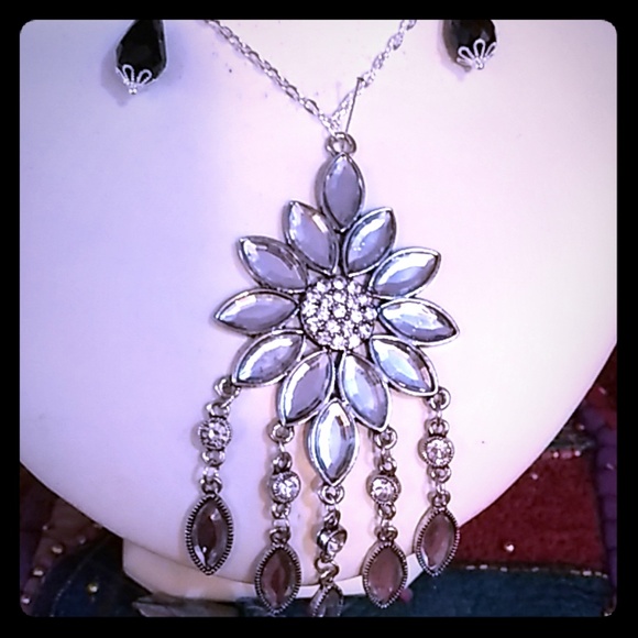 Beaded necklace, let's dress it up a bit! - Picture 2 of 4